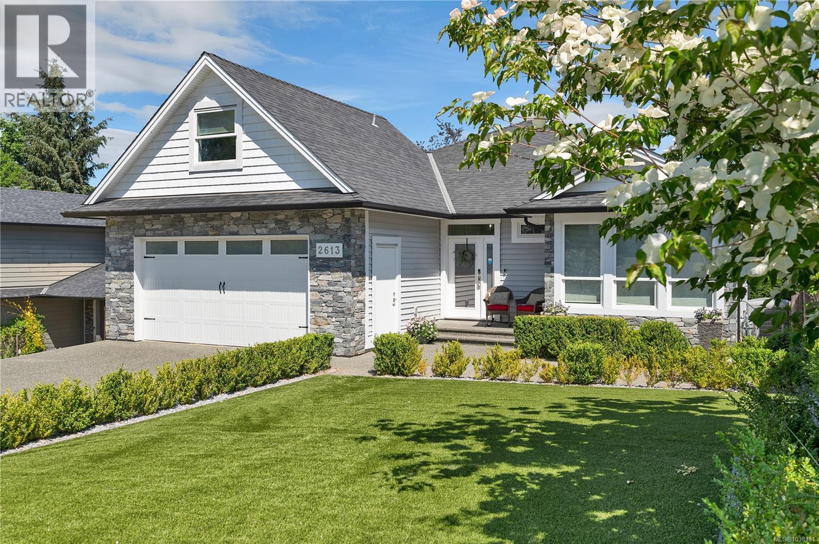 2613 Sunderland Rd - 1