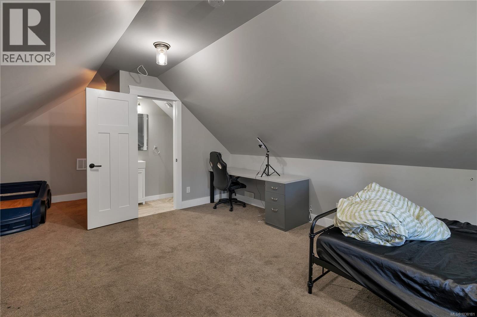 2613 Sunderland Rd - 26