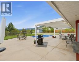 Dining nook - 855 Ross Avenue, Penticton, BC V2A3A5 Photo 12