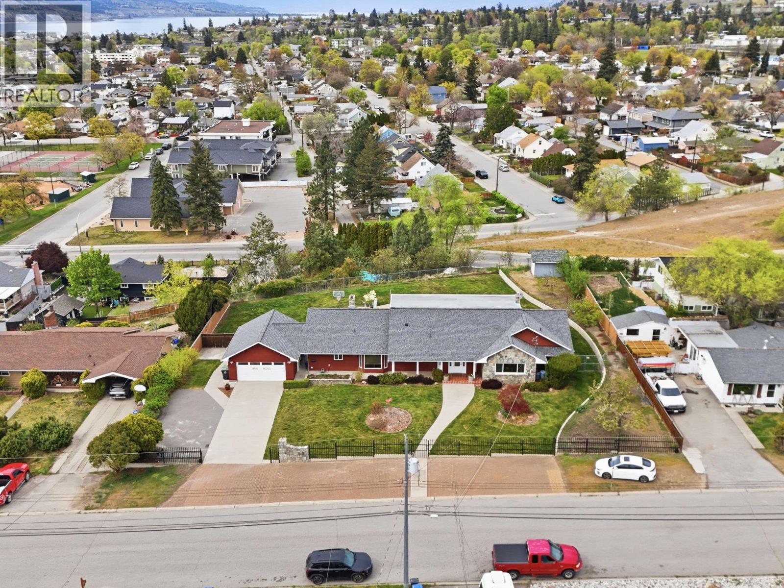 855 Ross Avenue - 60