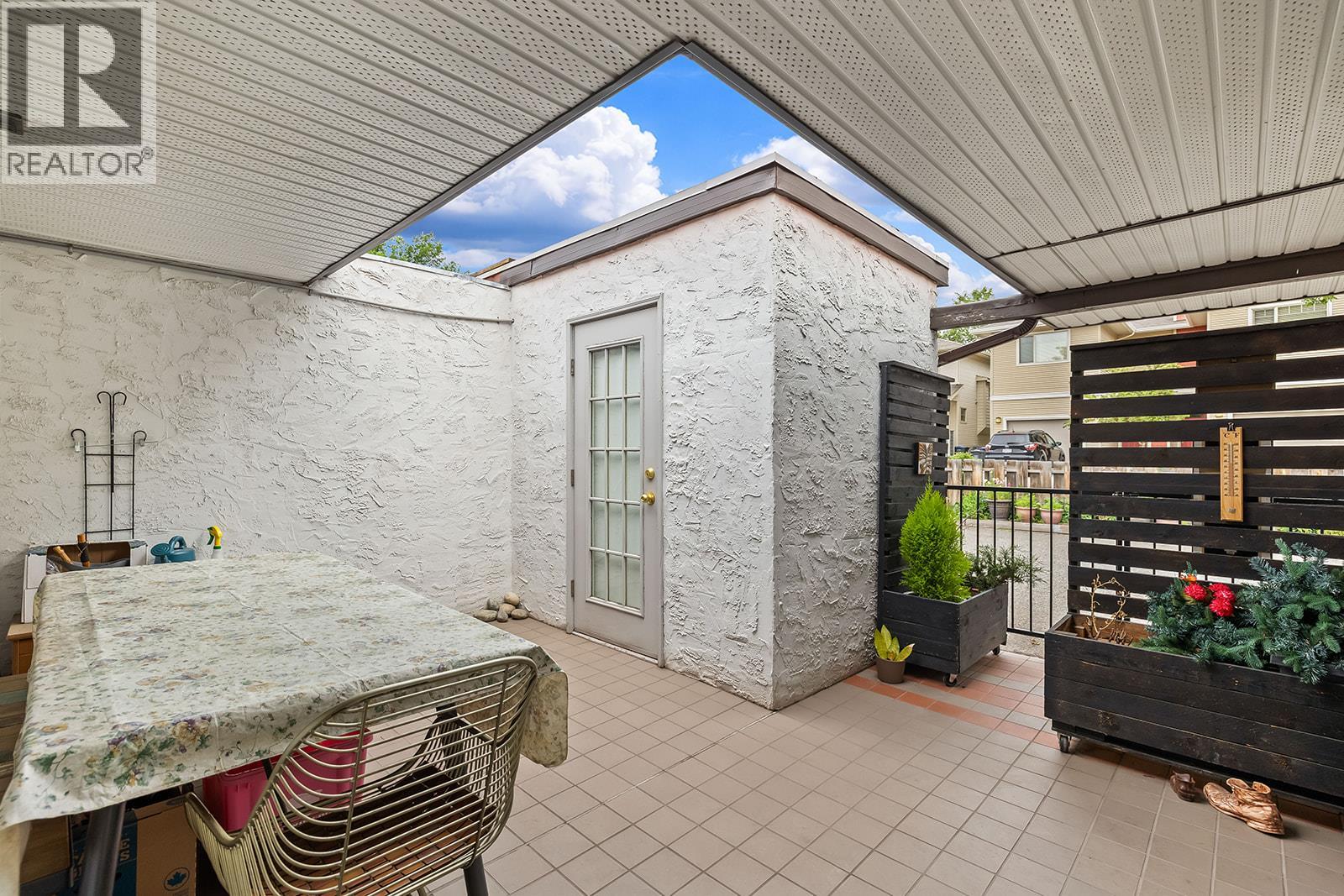 363 Gerstmar Road Unit# 6, Kelowna
