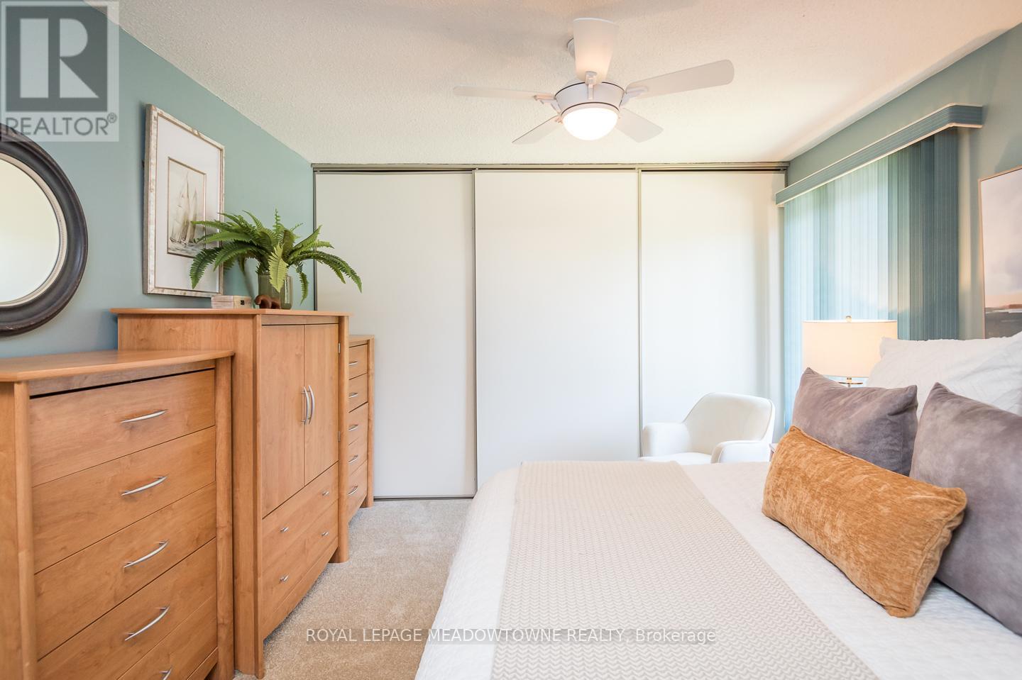 889 MORLEY AVENUE - 20