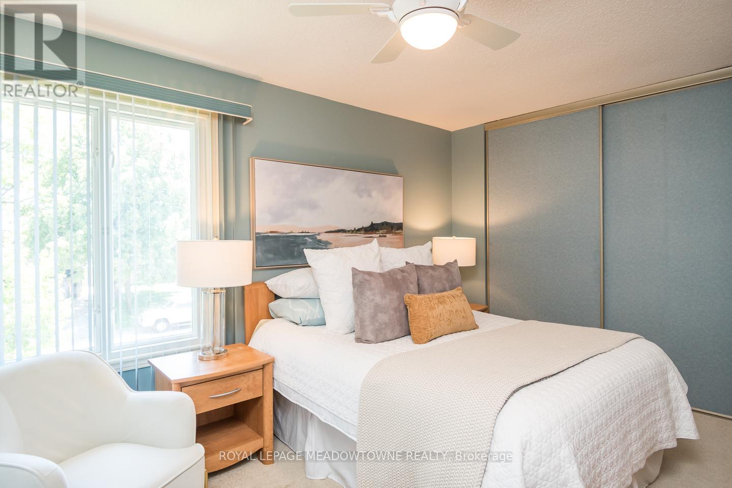 889 MORLEY AVENUE - 21