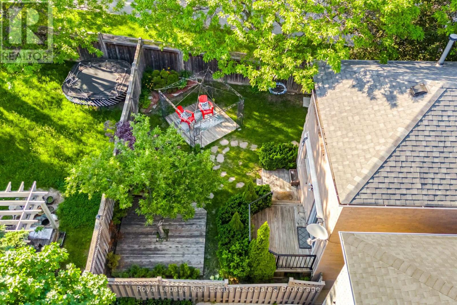 1308 VALERIE CRESCENT - 34