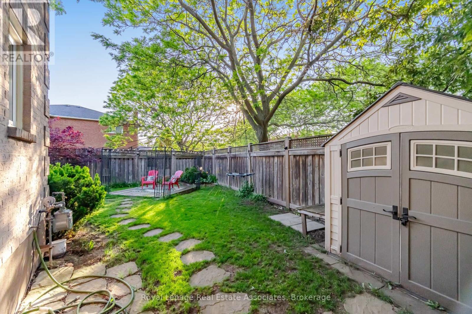 1308 VALERIE CRESCENT - 39