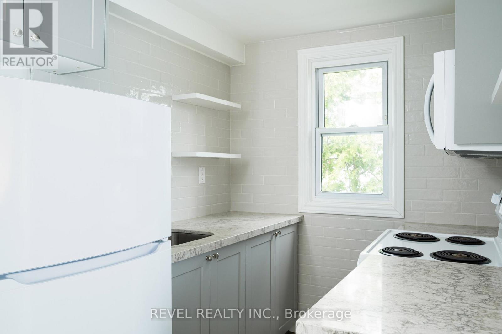 1182 LINBROOK ROAD - 12