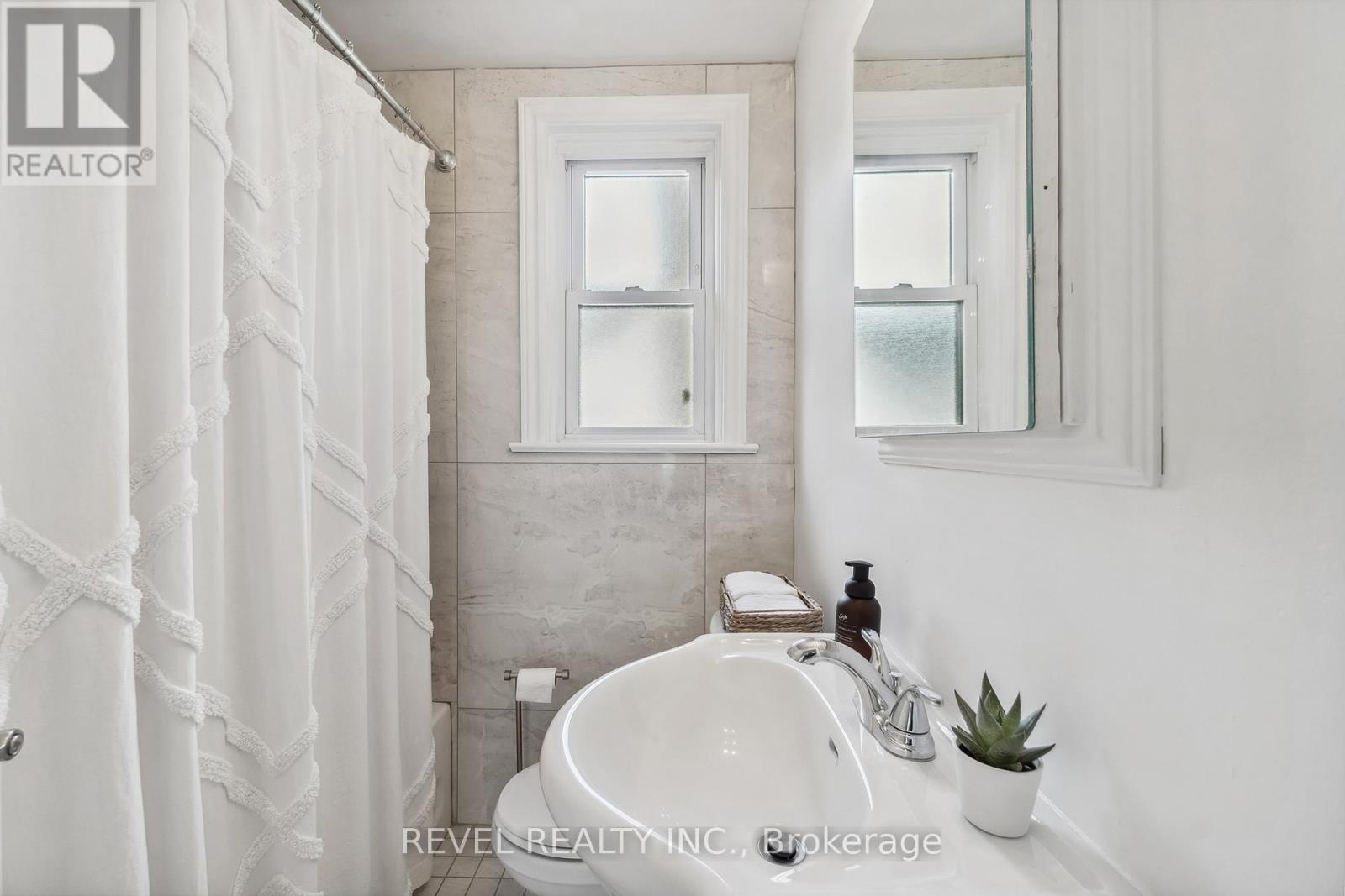 1182 LINBROOK ROAD - 24