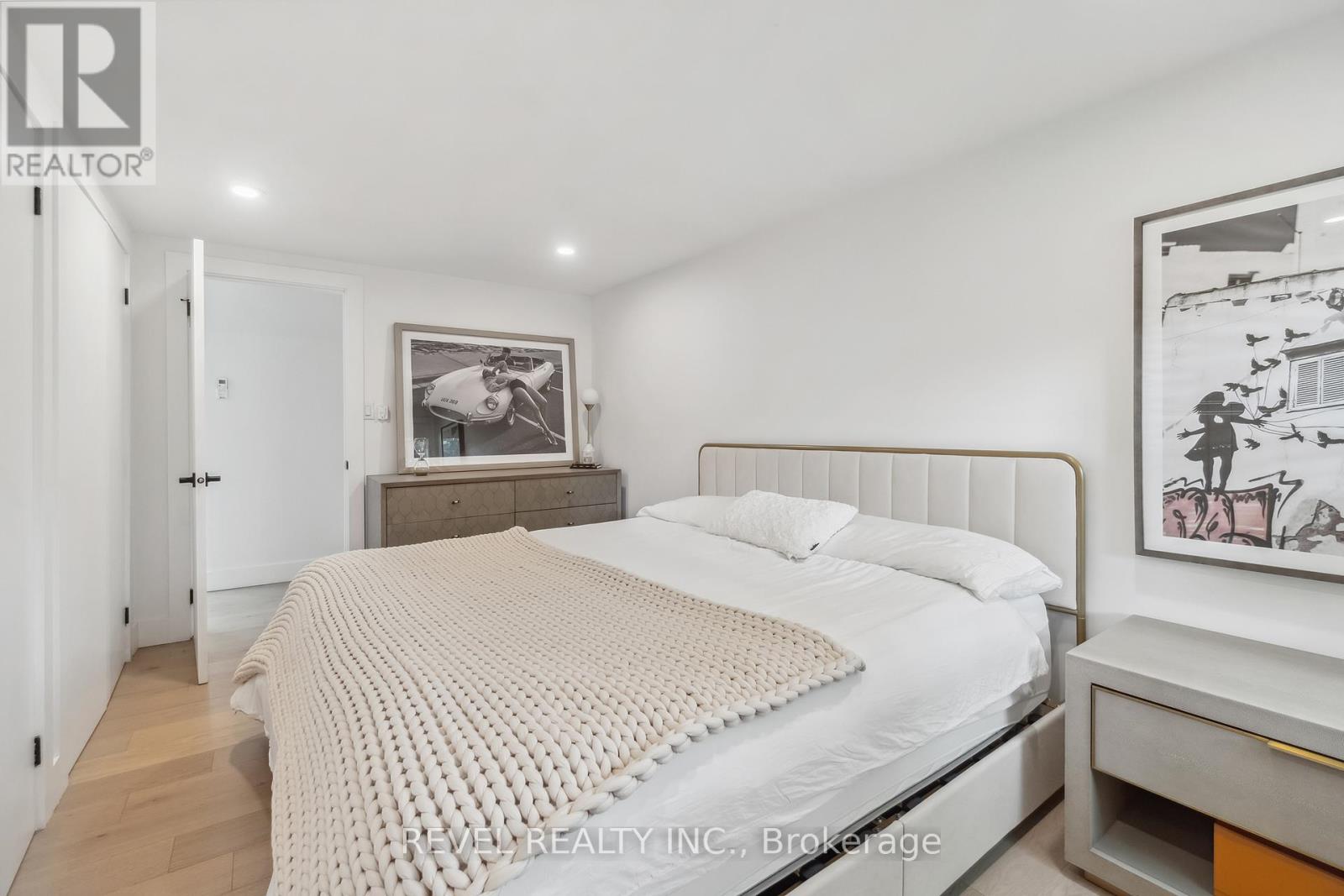 1182 LINBROOK ROAD - 43
