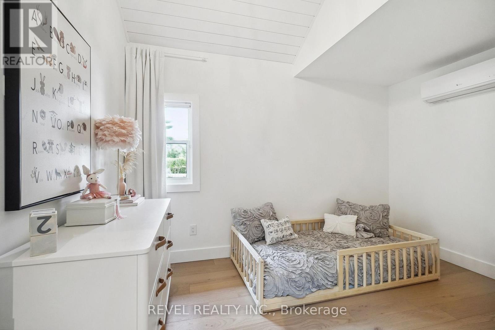 1182 LINBROOK ROAD - 44