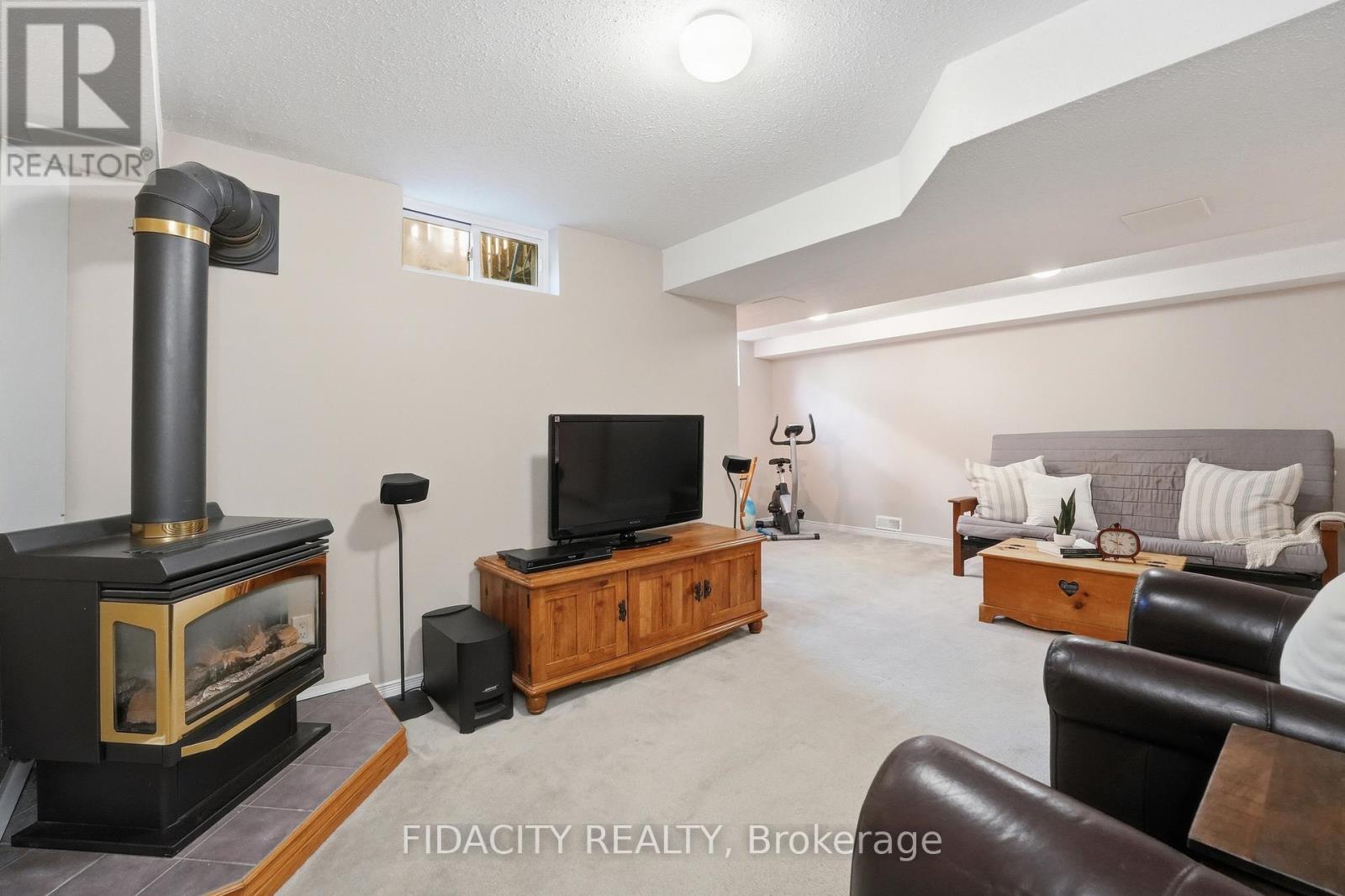 173 WHALINGS CIRCLE - 30