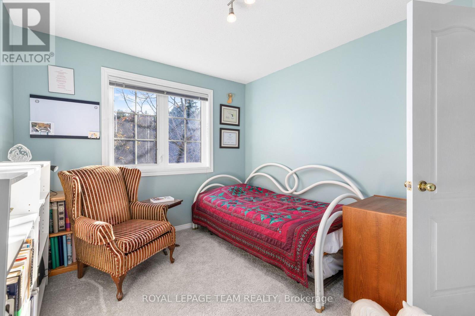 #31 68 GRANDCOURT DRIVE - 16