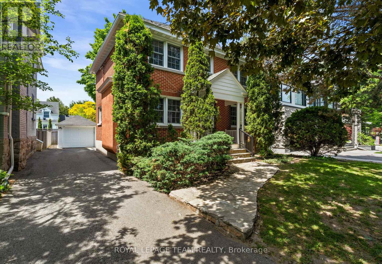 568 GOLDEN AVENUE - 3