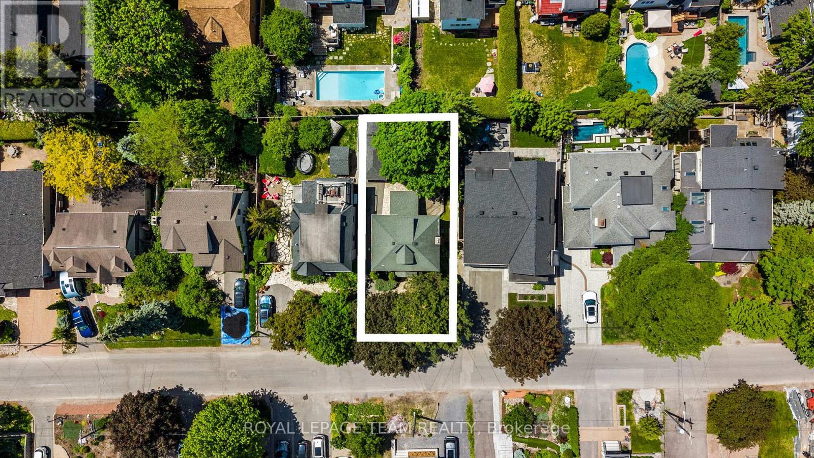 568 GOLDEN AVENUE - 43