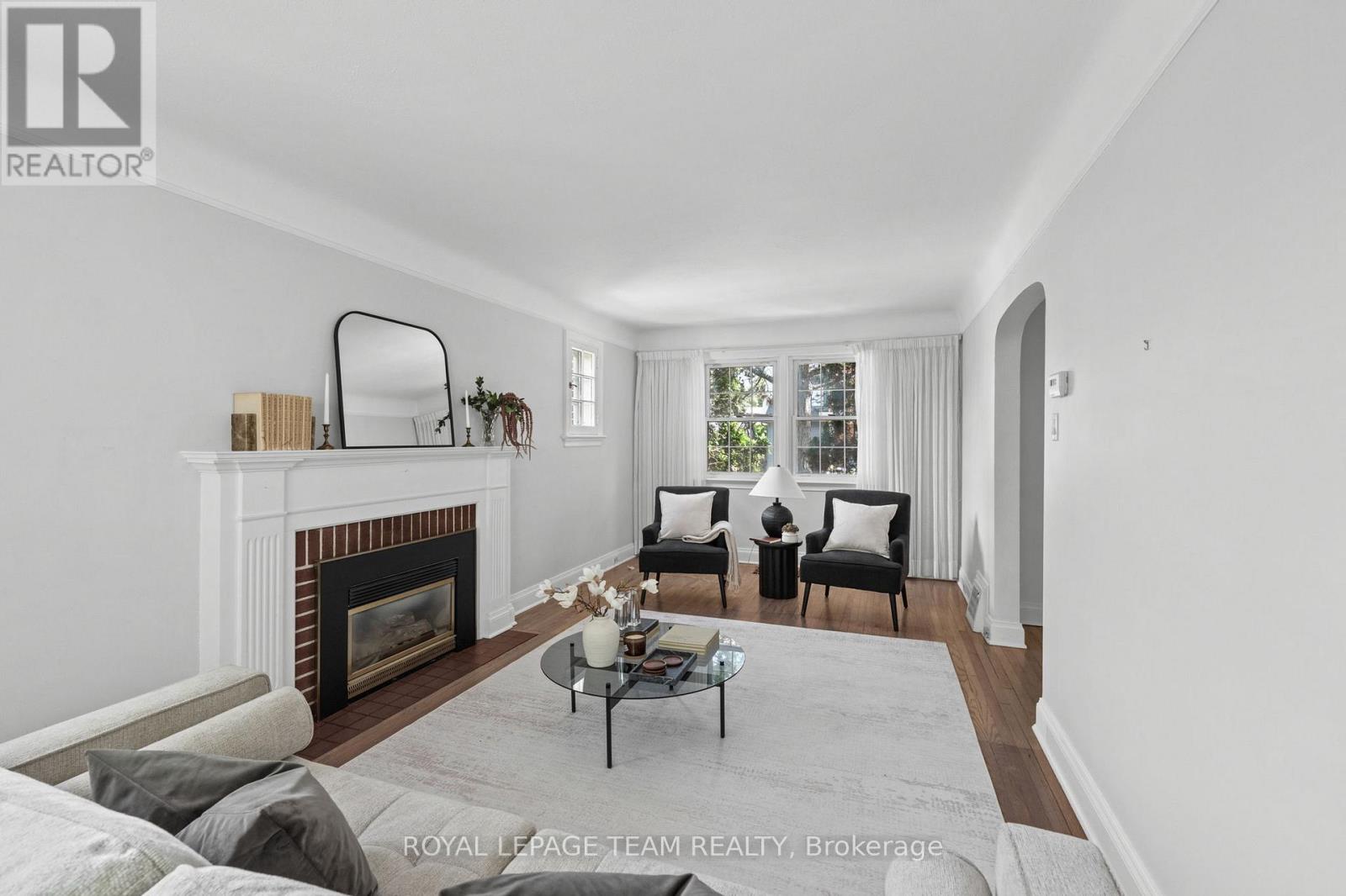 568 GOLDEN AVENUE - 9