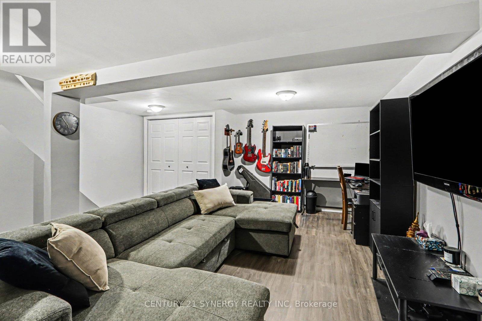 220 MILLROAD WAY - 25