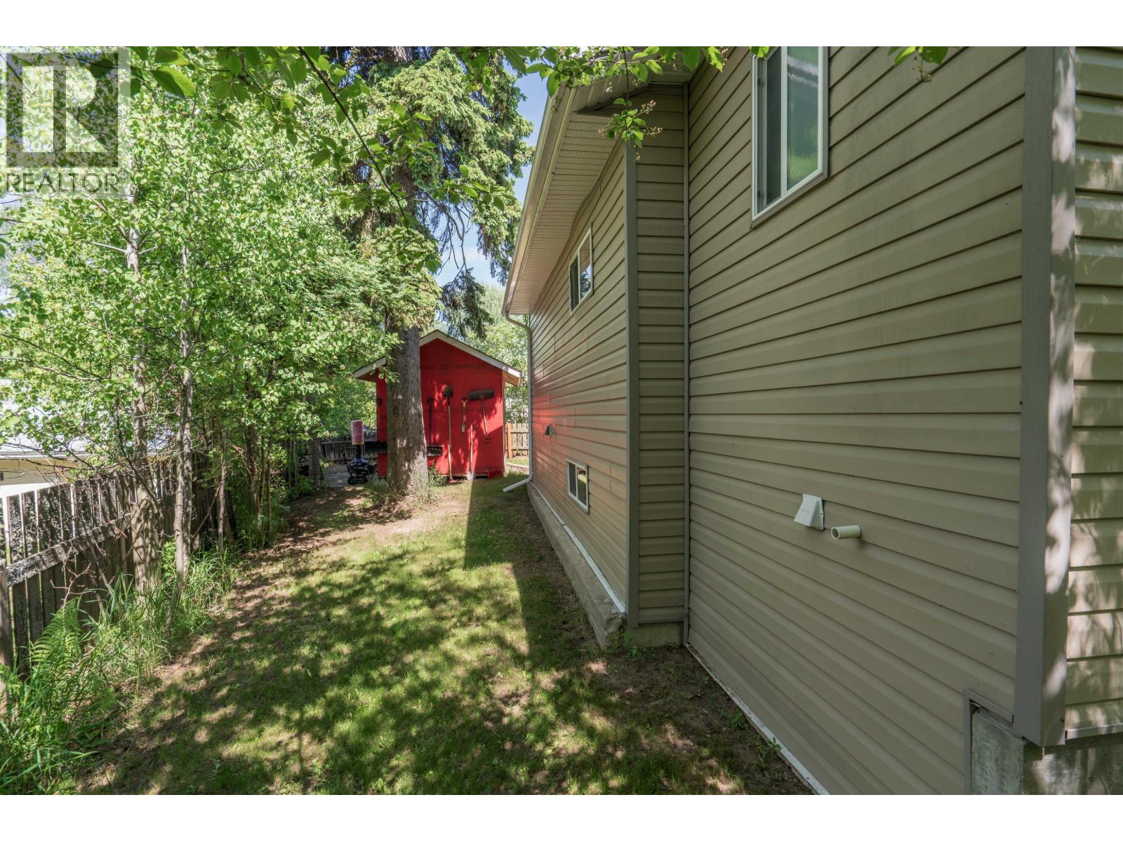 Photo 12 of 33 — 2963 MEYER ROAD · Prince George, BC