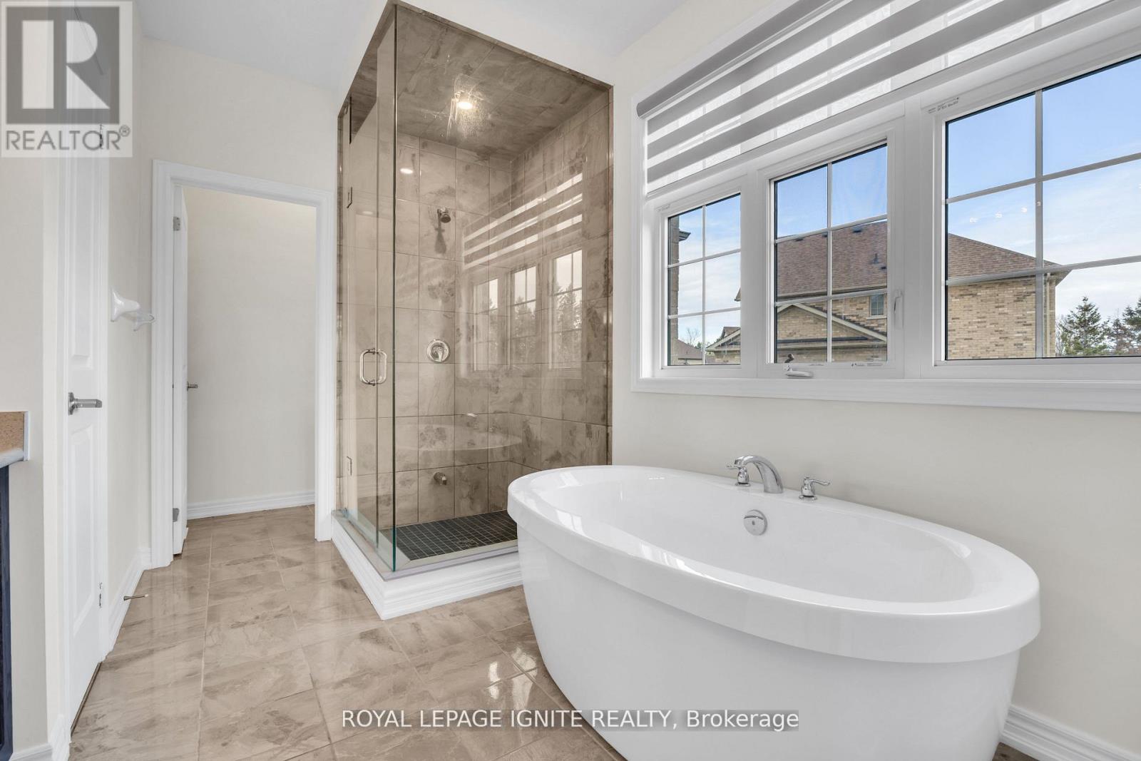 83 SUMMER BREEZE DRIVE - 18