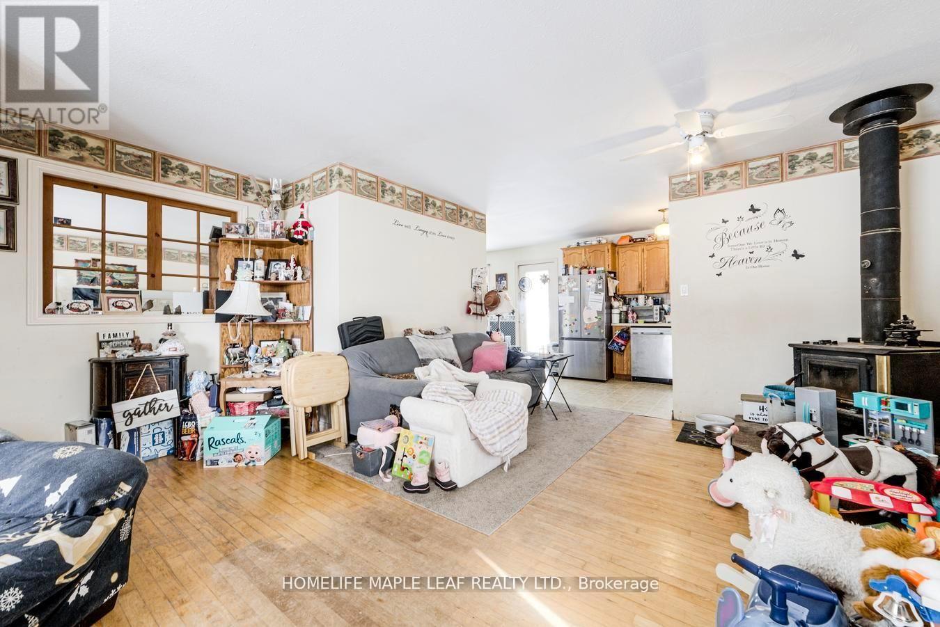 935545 AIRPORT ROAD - 6