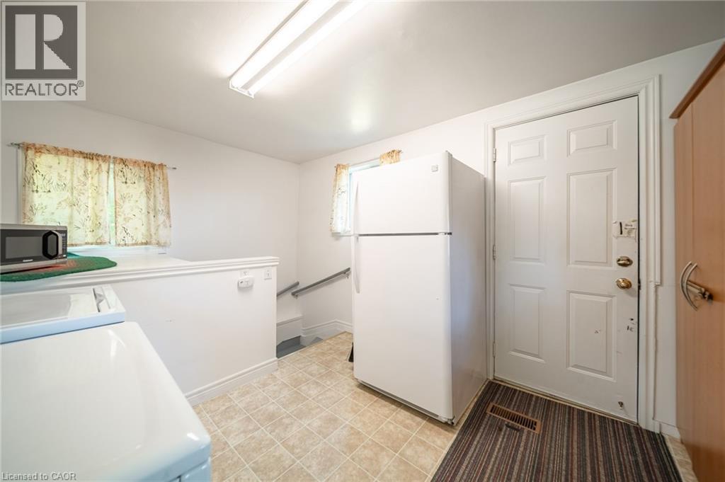 473 NELSON Avenue - 27