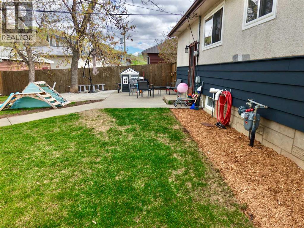 8515 97 Street — photo 7