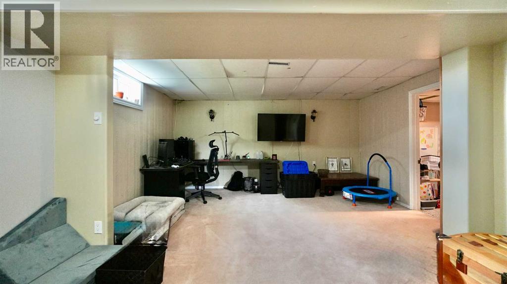 8515 97 Street — photo 42
