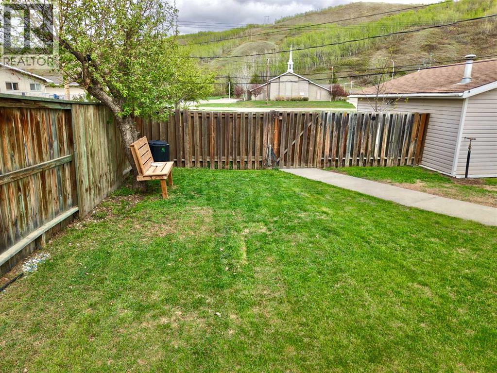 8515 97 Street — photo 8