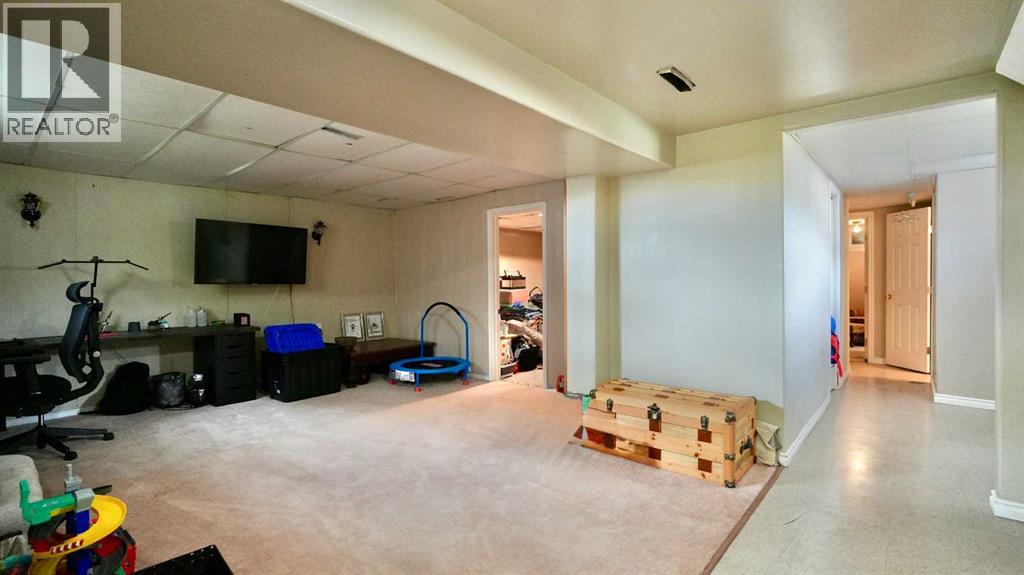 8515 97 Street — photo 43