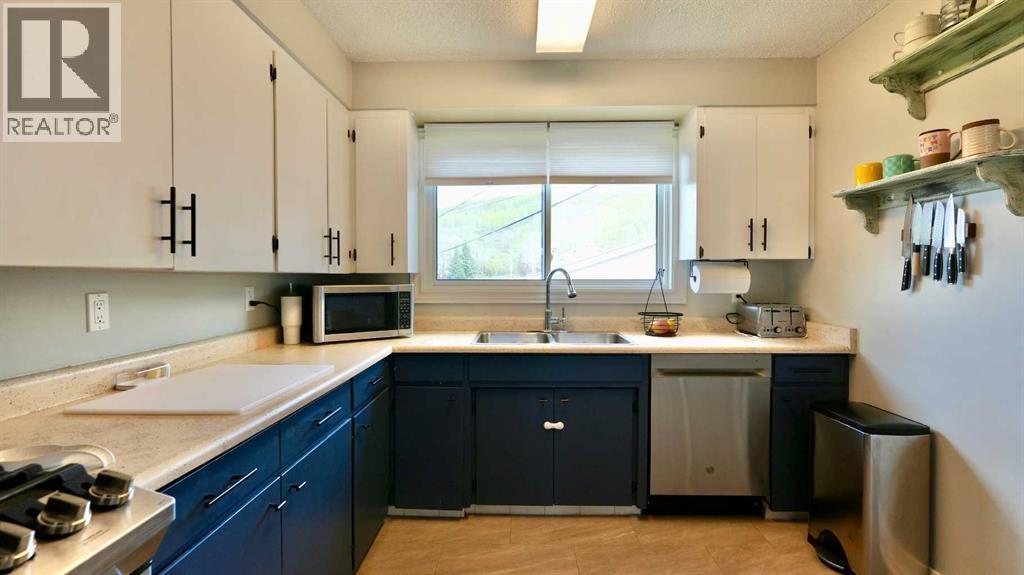 8515 97 Street — photo 33