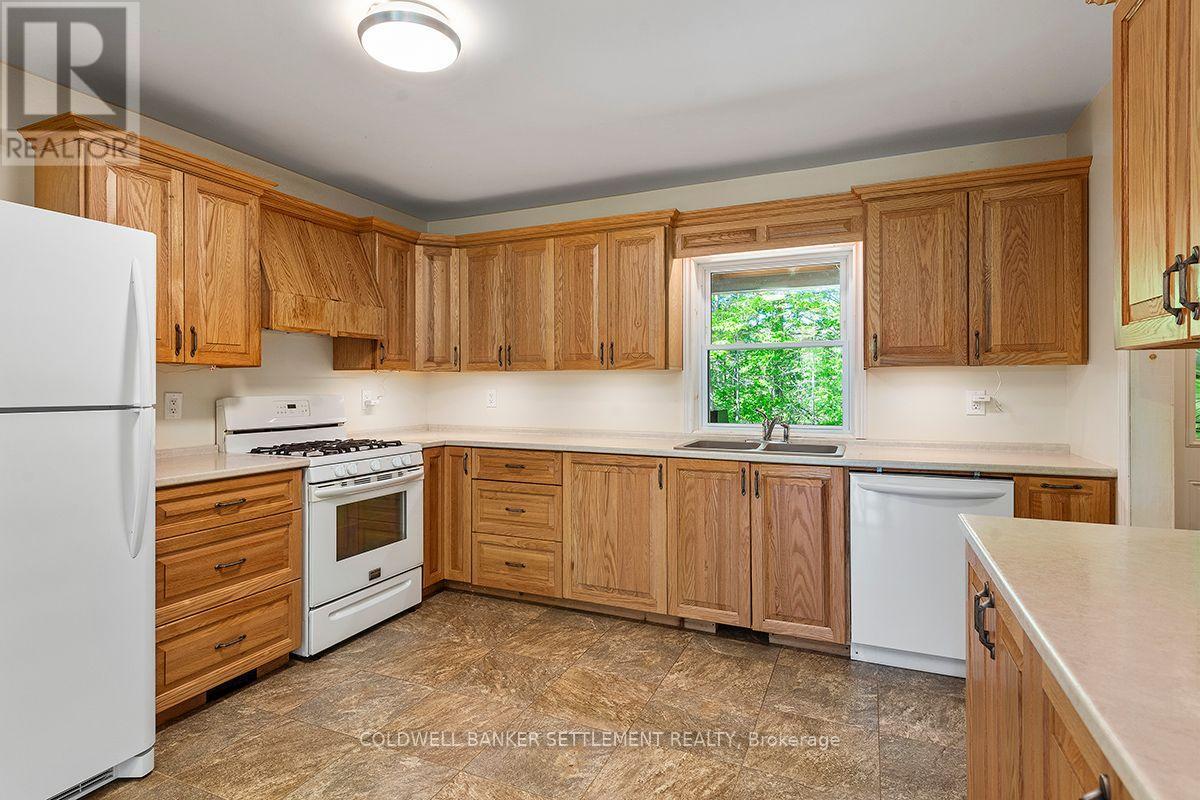 15 REDPATH LANE - 16