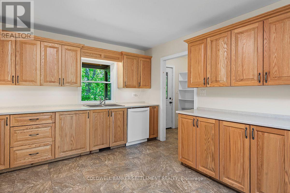 15 REDPATH LANE - 17