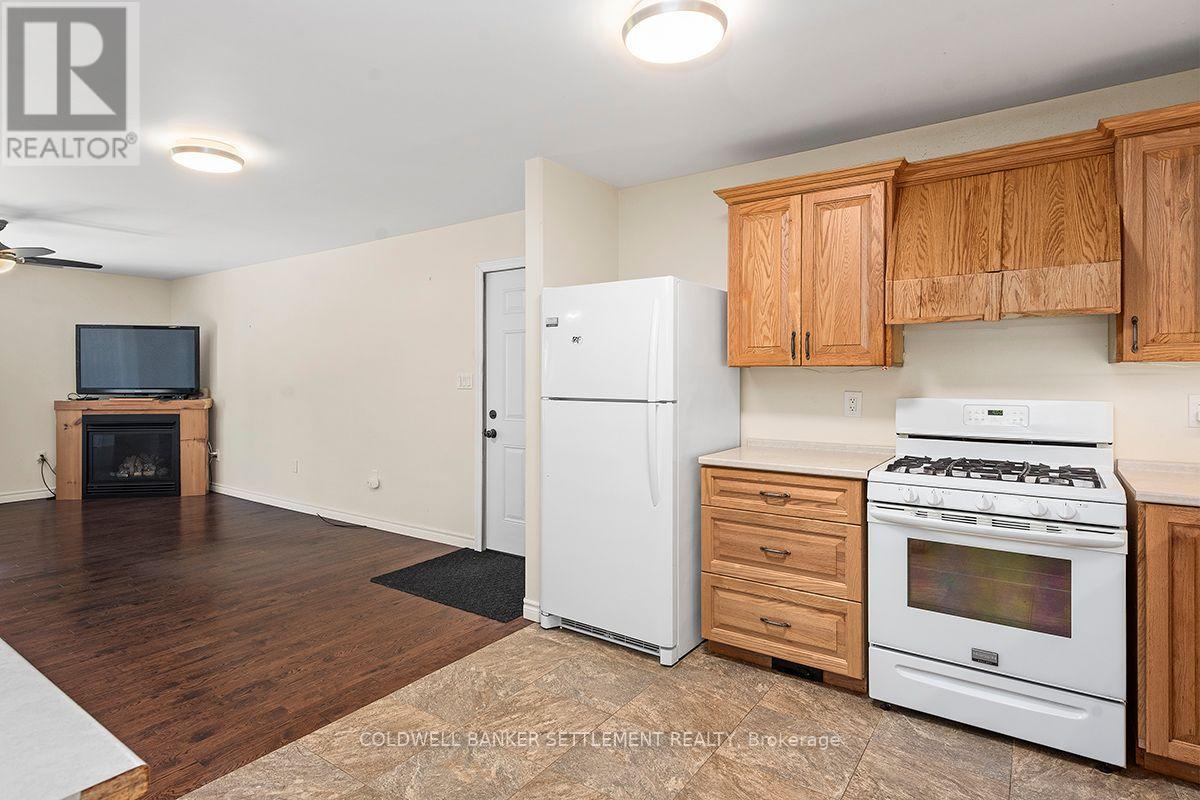 15 REDPATH LANE - 18