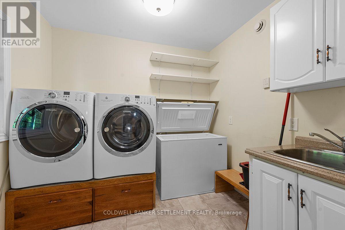 15 REDPATH LANE - 20
