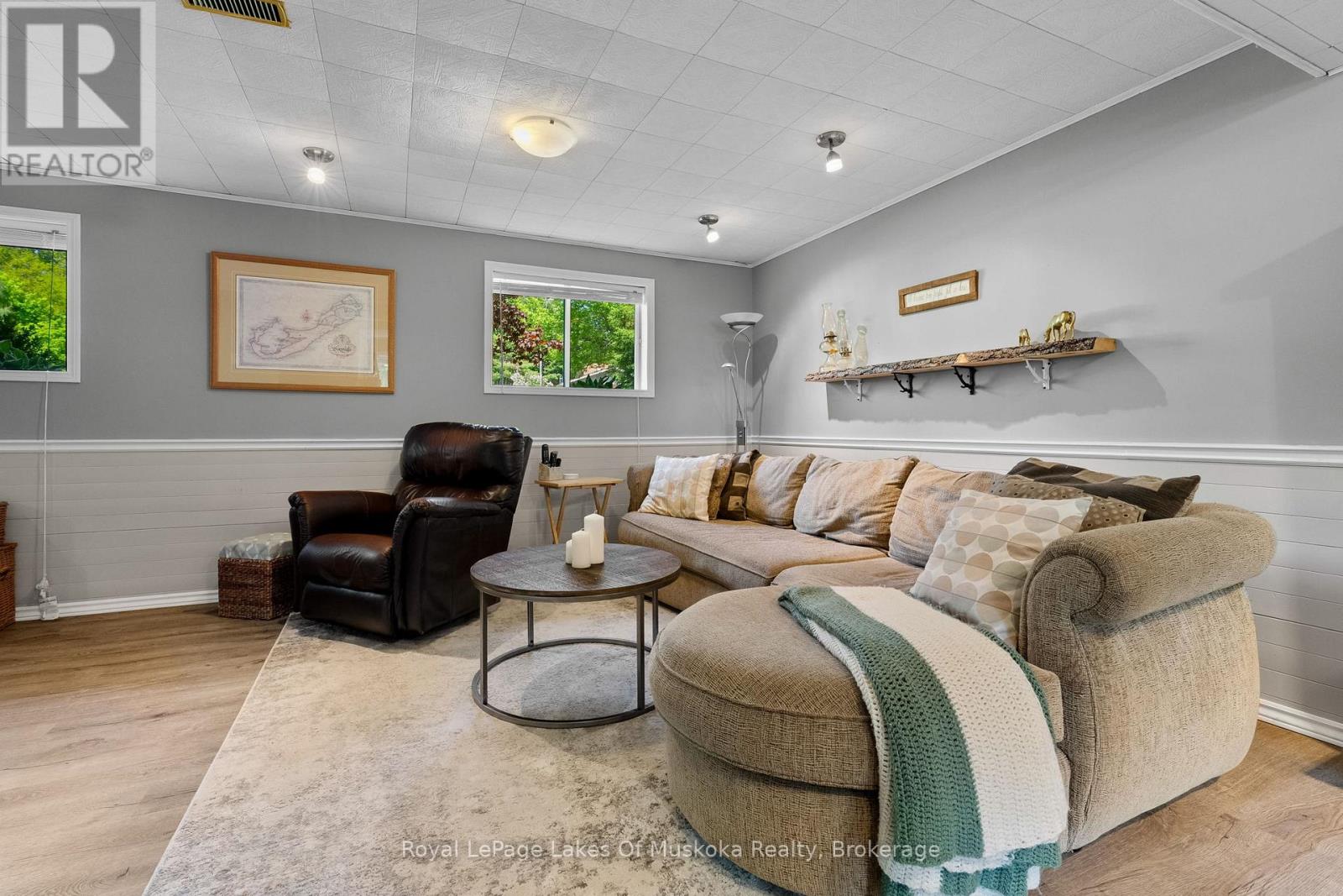 46 MEADOW HEIGHTS DRIVE - 22
