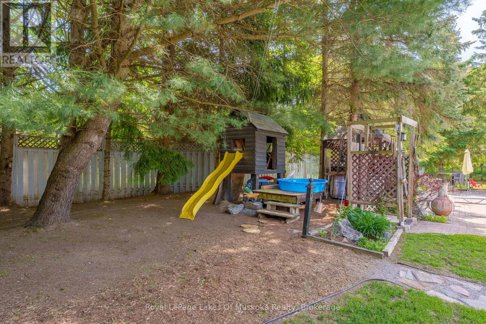 46 MEADOW HEIGHTS DRIVE - 32