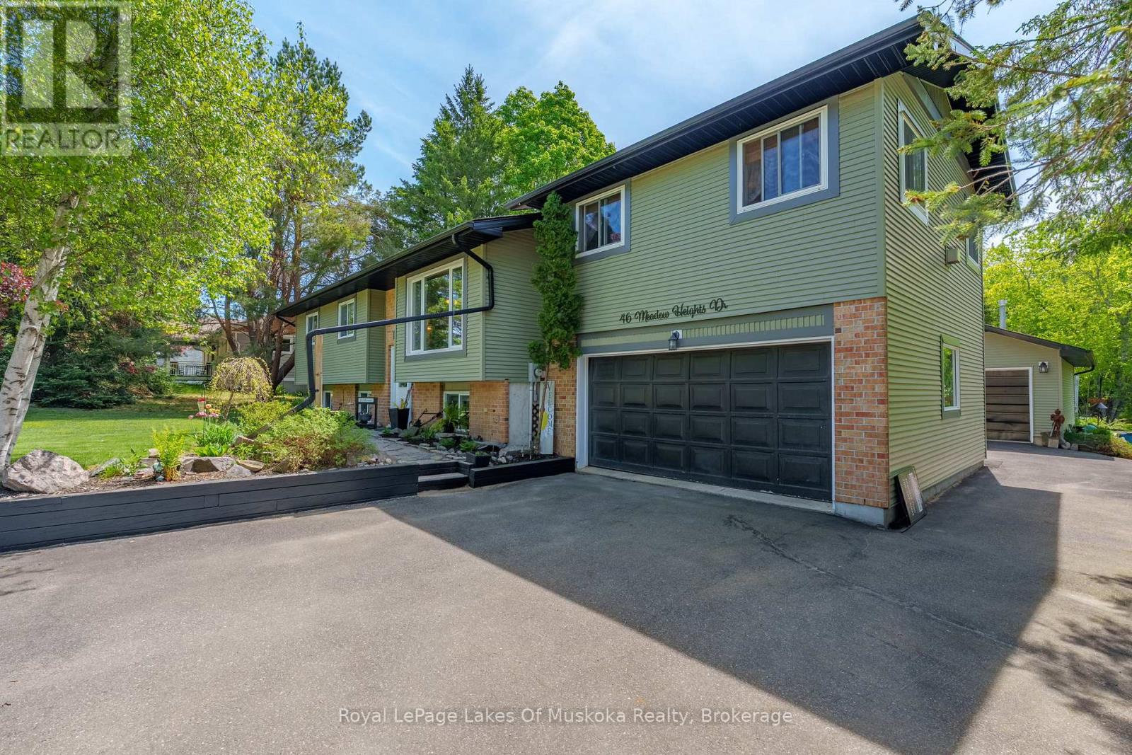 46 MEADOW HEIGHTS DRIVE - 4
