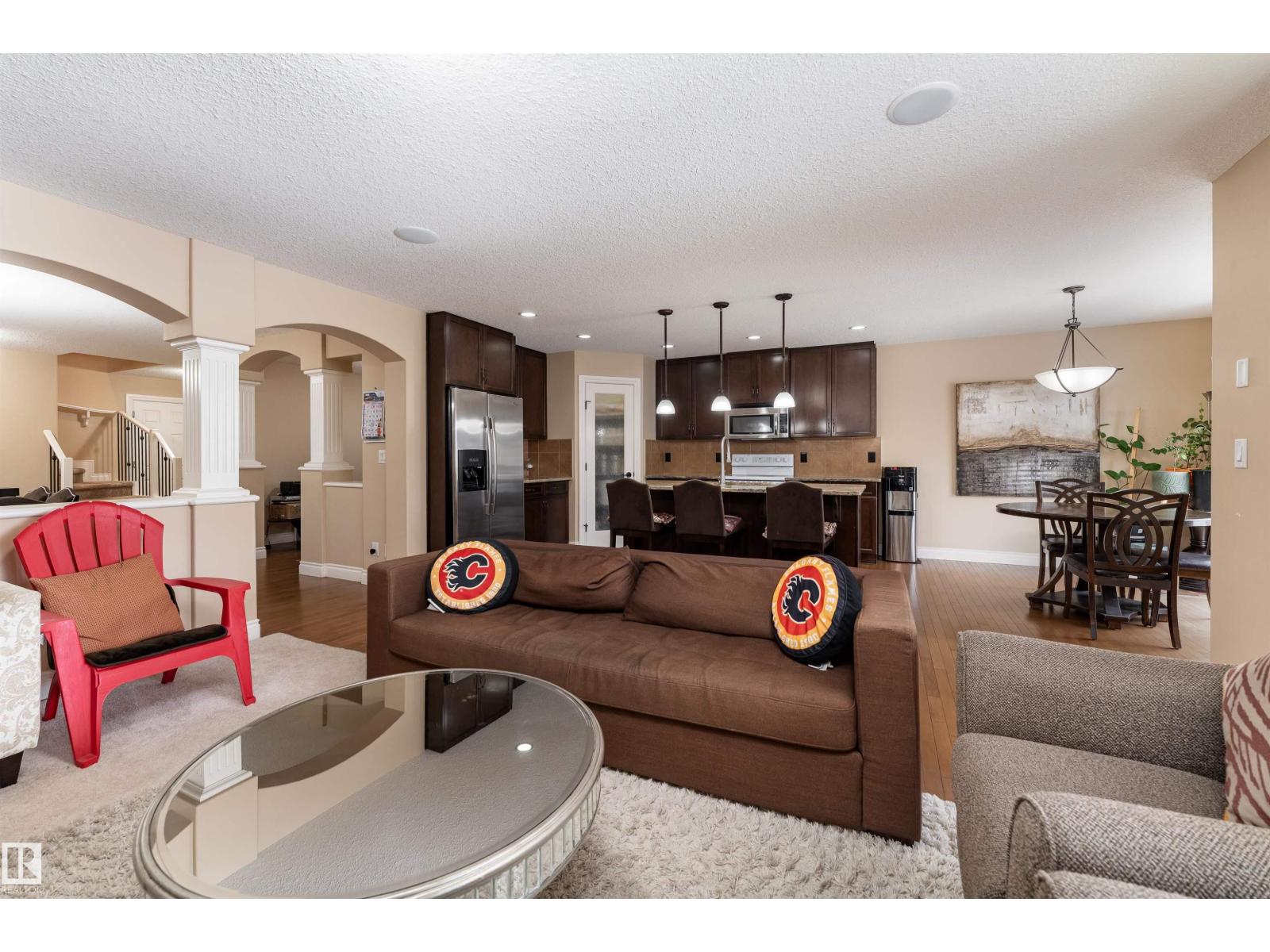 729 37A AV NW - 13