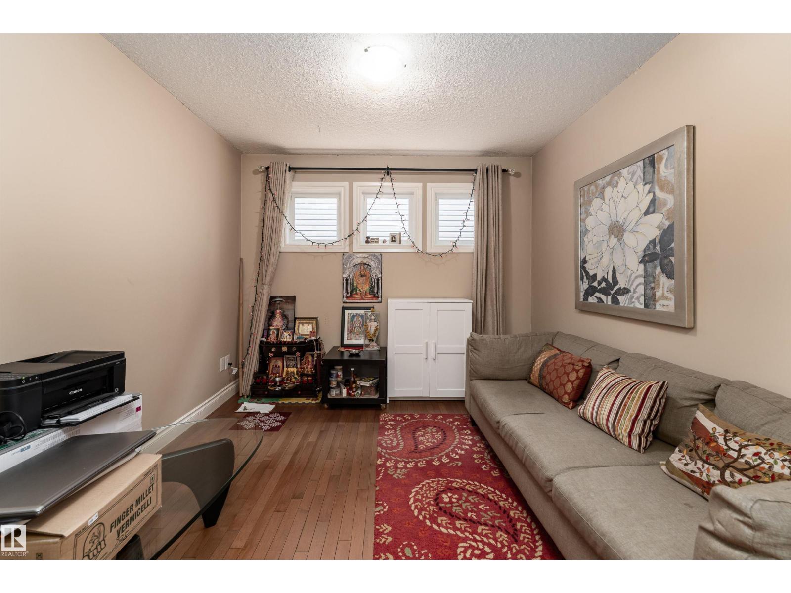 729 37A AV NW - 15