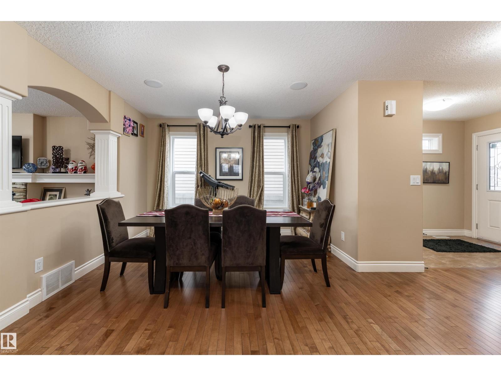 729 37A AV NW - 8