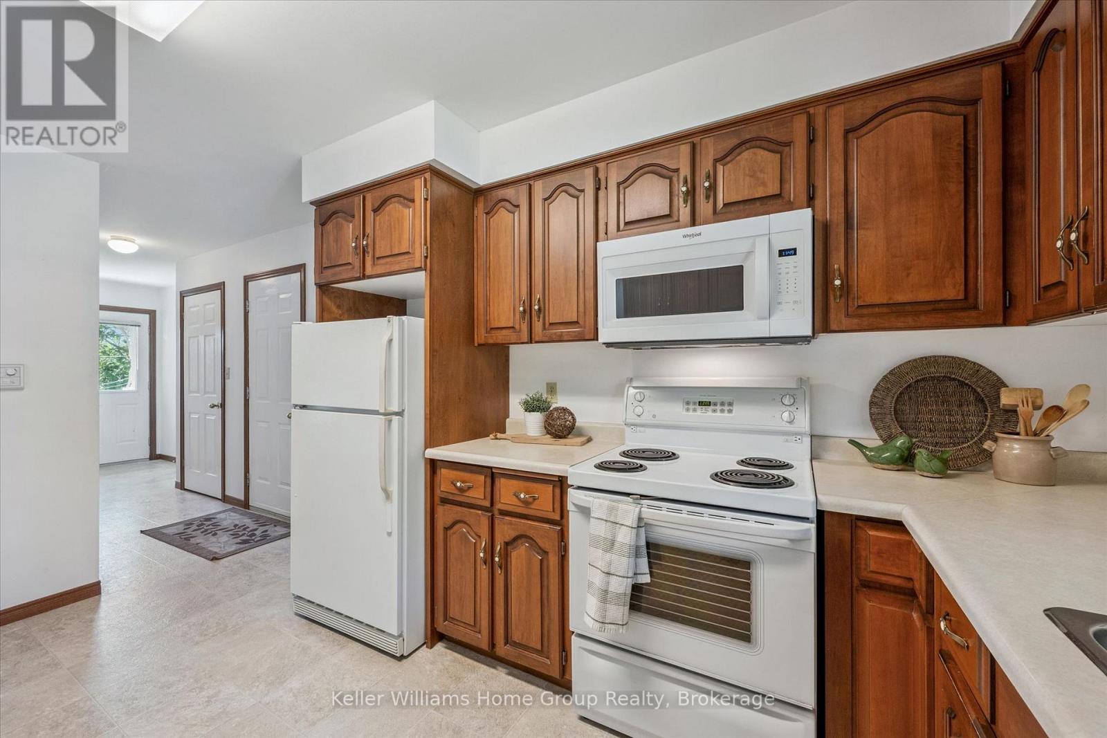 434 ST GEORGE STREET E - 18