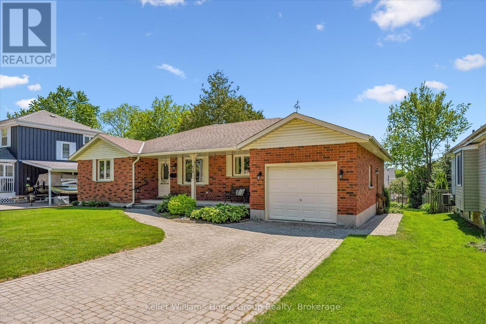 434 ST GEORGE STREET E - Image 2