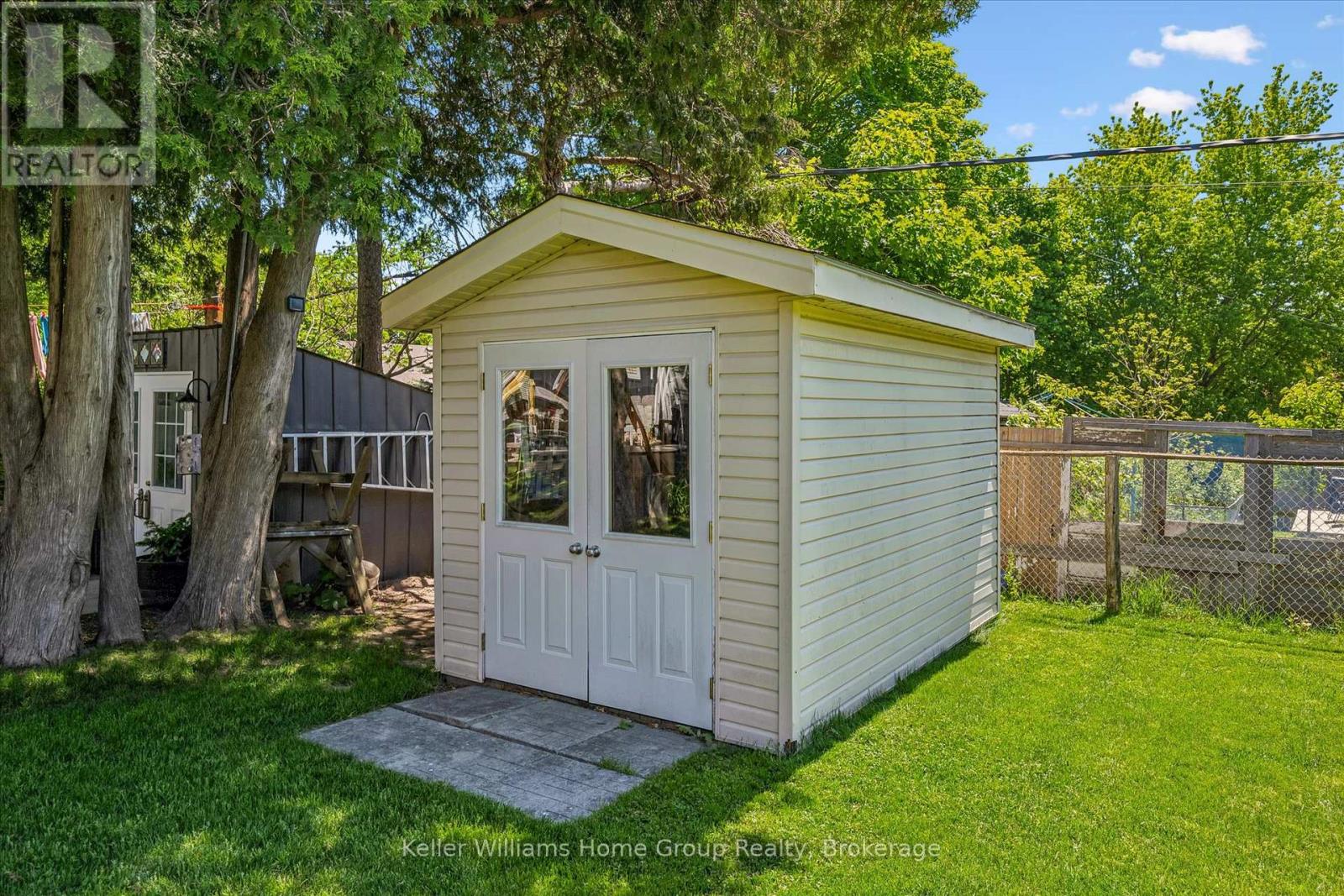434 ST GEORGE STREET E - 36