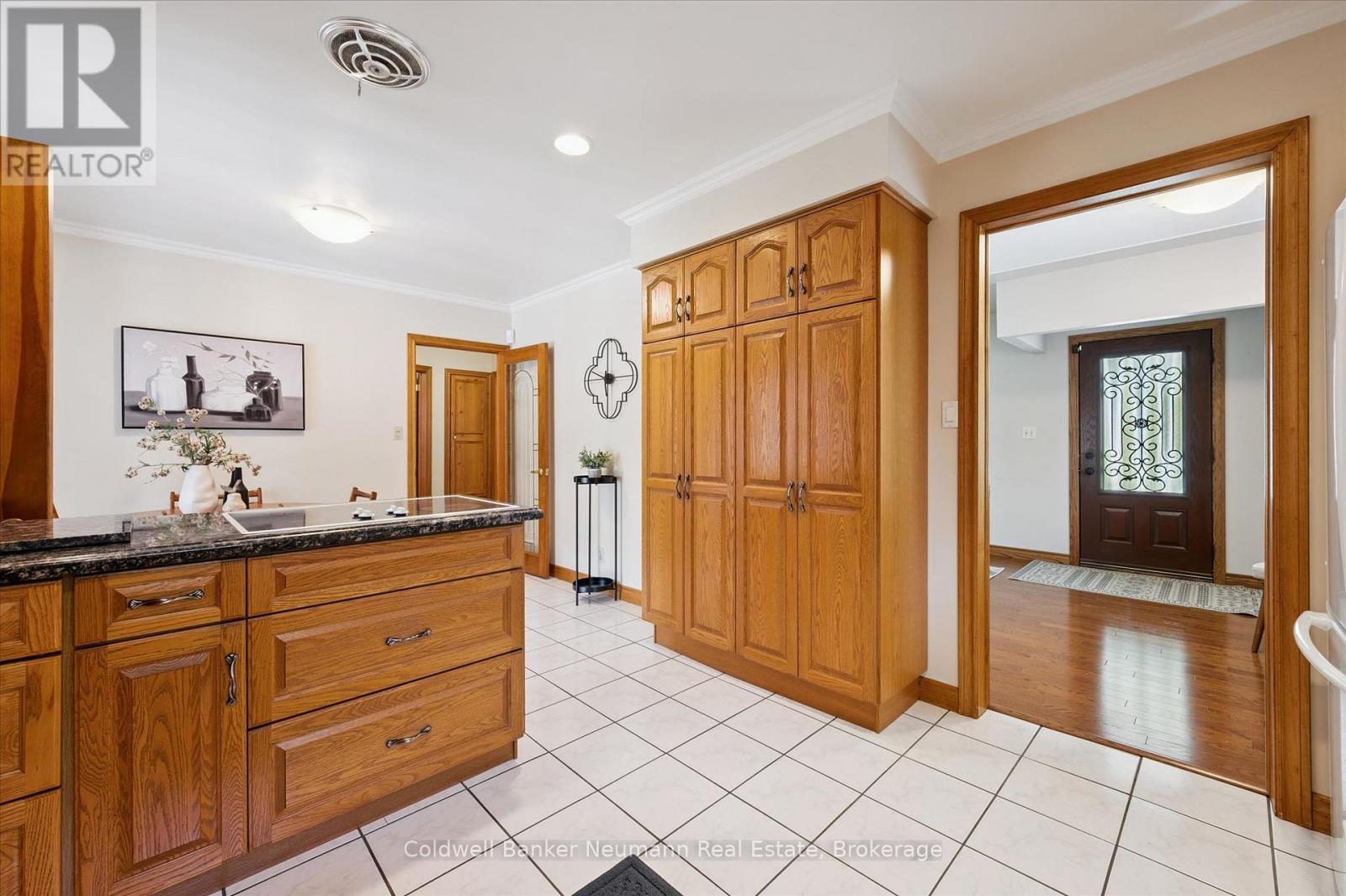 9 OTTAWA CRESCENT - 12