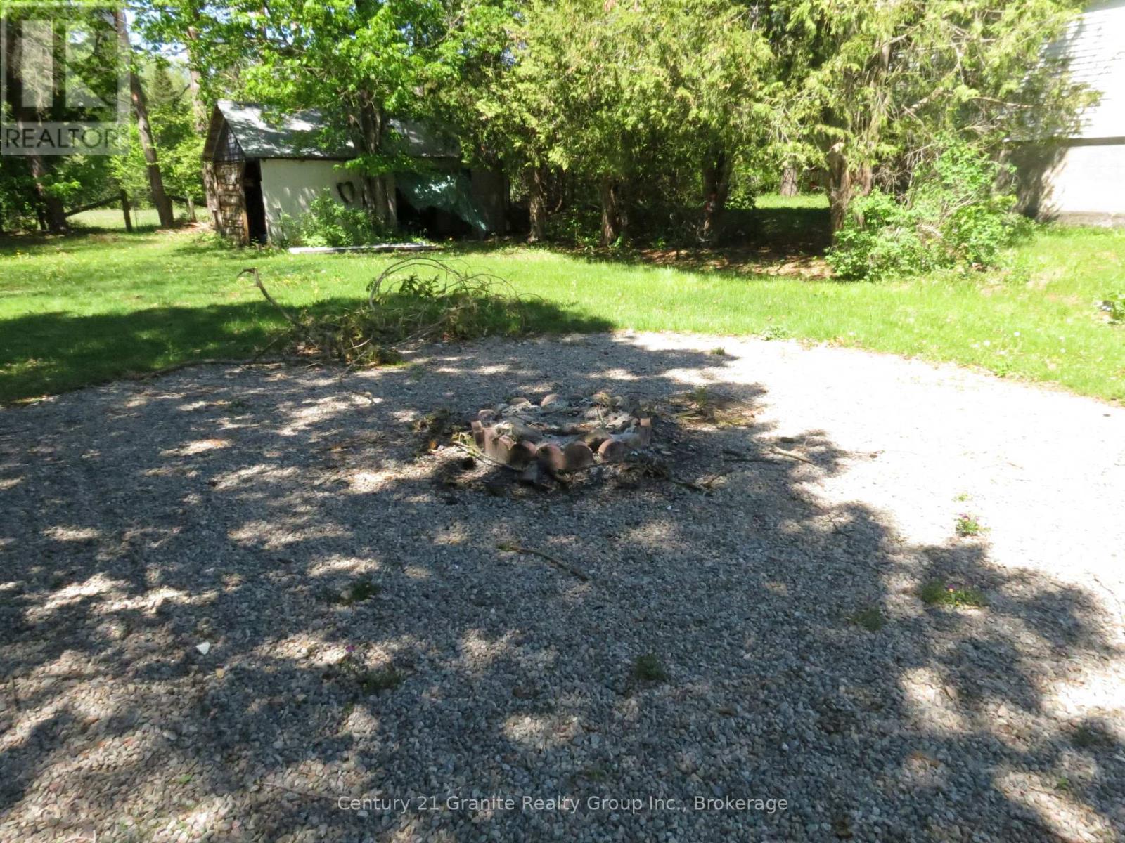 2315 LOOP ROAD - 17