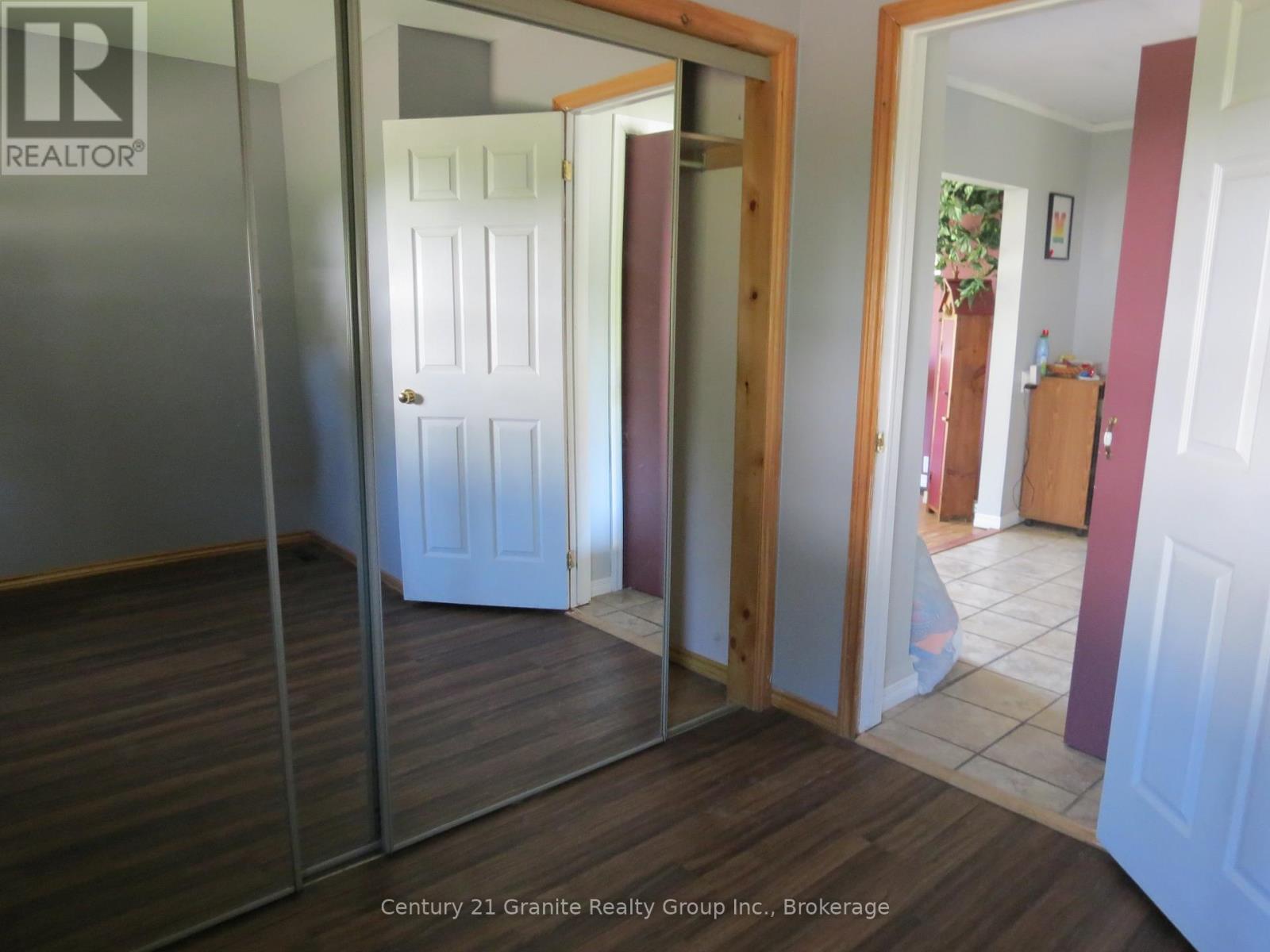 2315 LOOP ROAD - 5