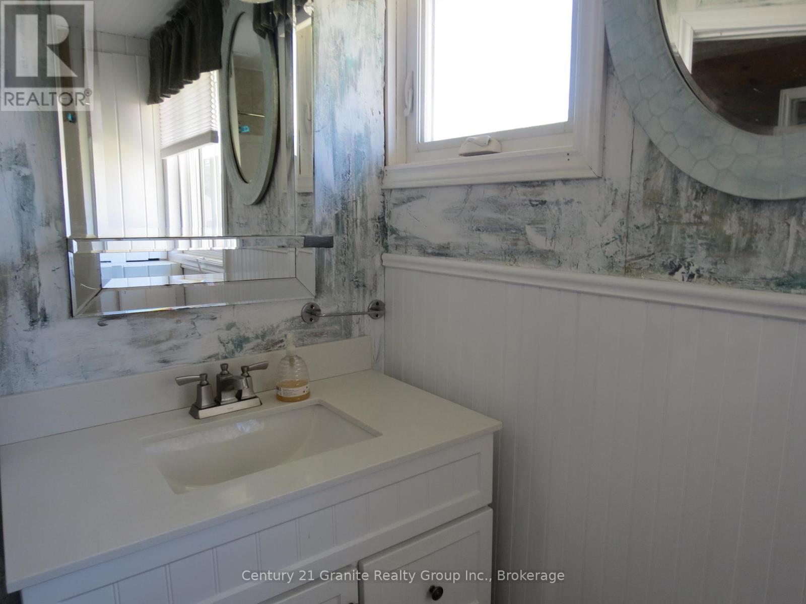 2315 LOOP ROAD - 8