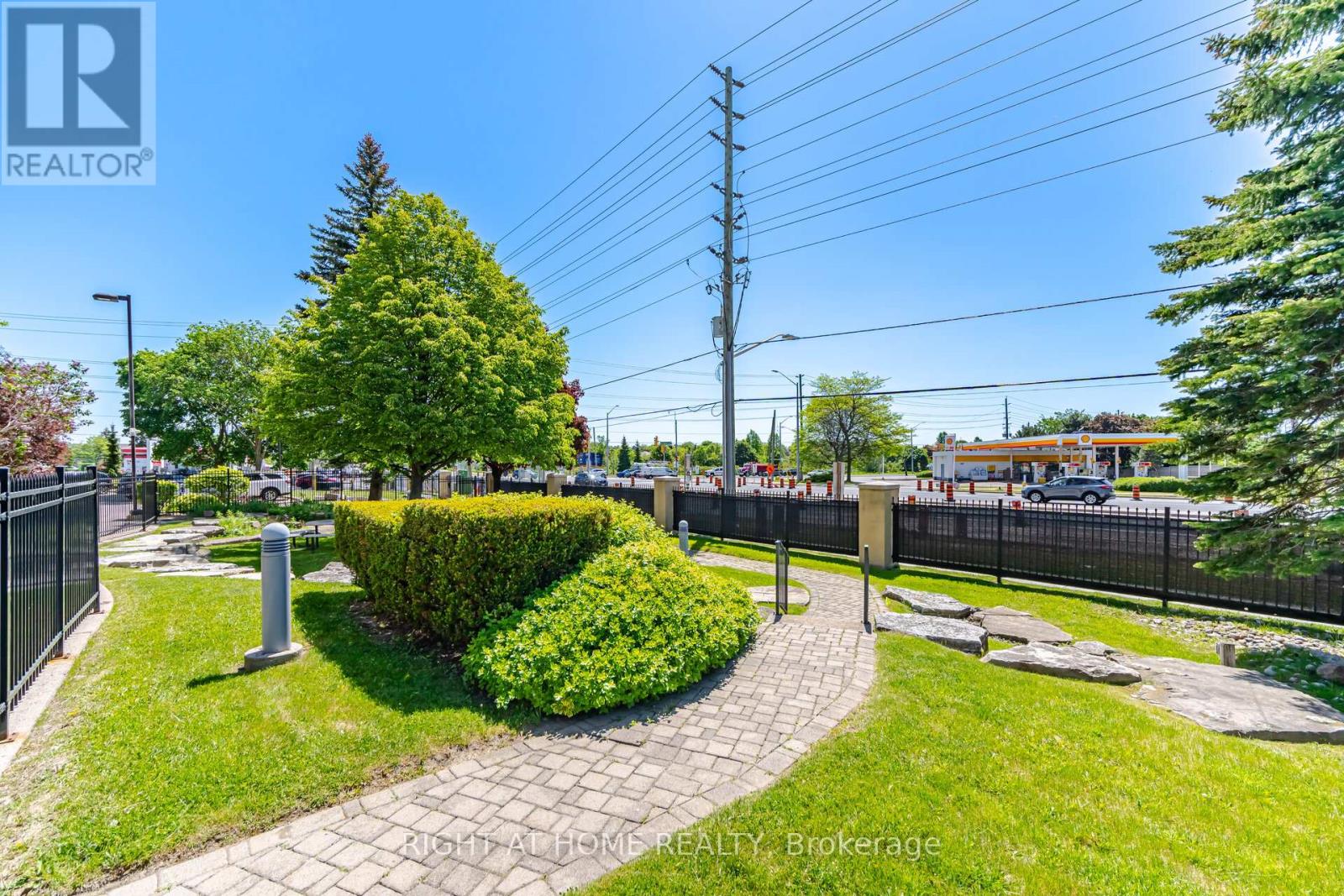#108 2 WESTNEY ROAD N - 22