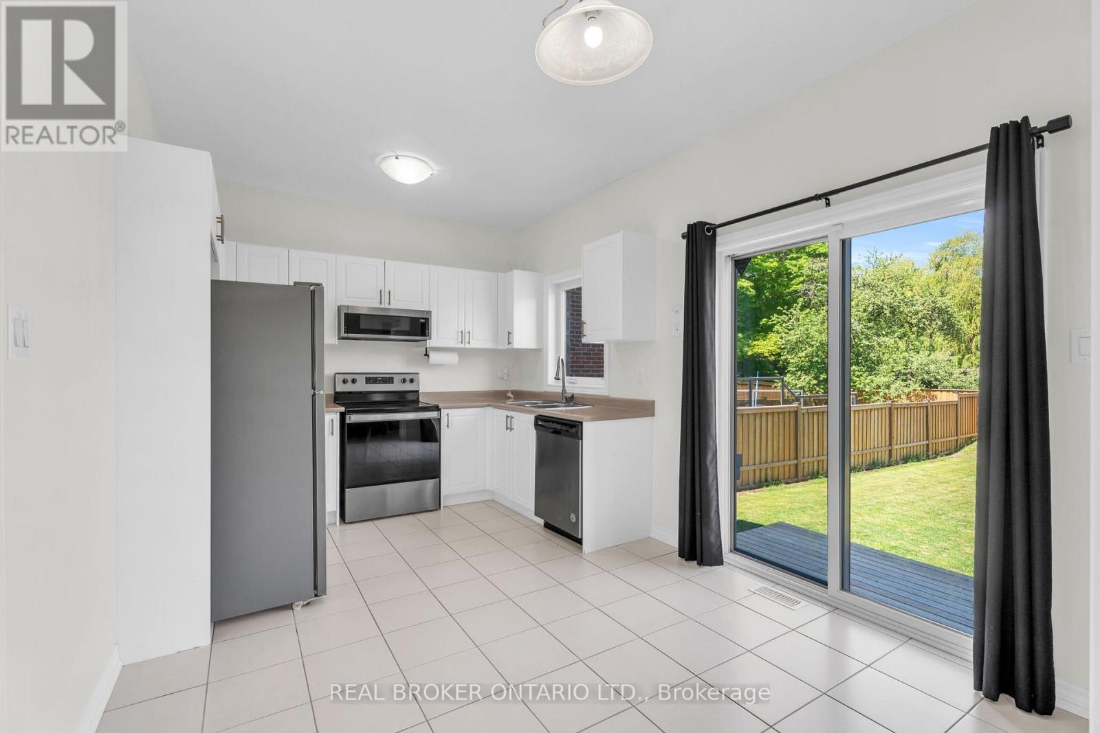 125 WERRY AVENUE - 14