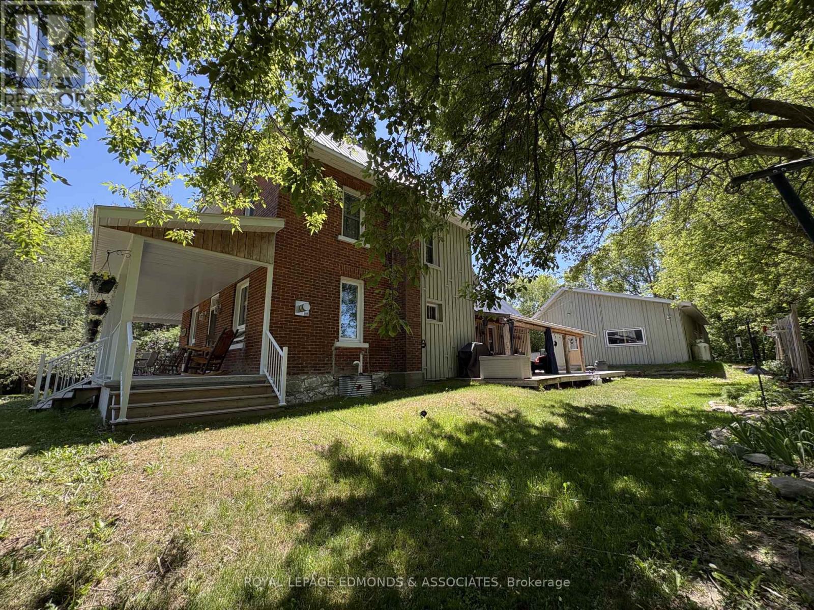 2061 KERR LINE - 40