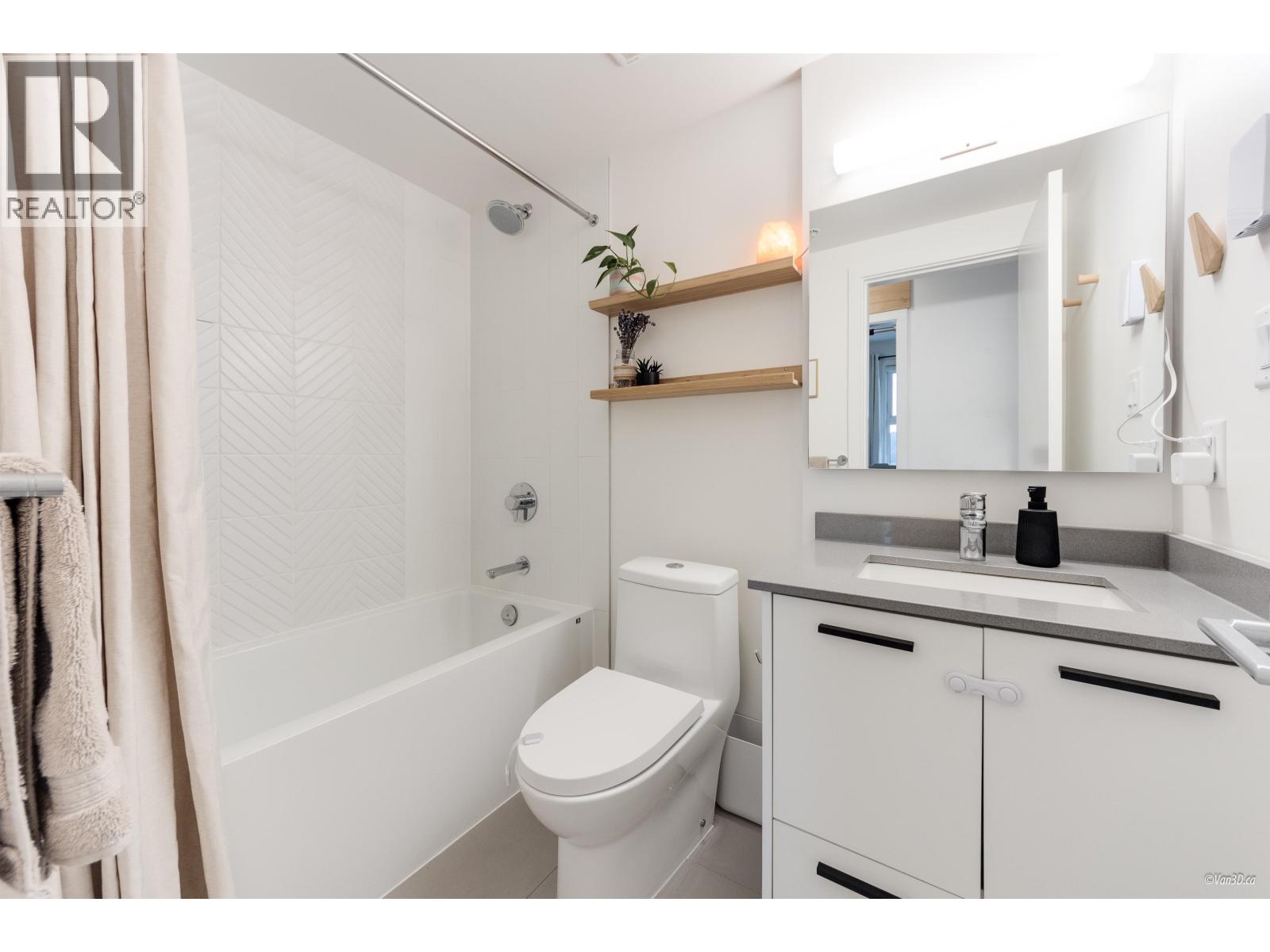 602 38013 THIRD AVENUE, Squamish