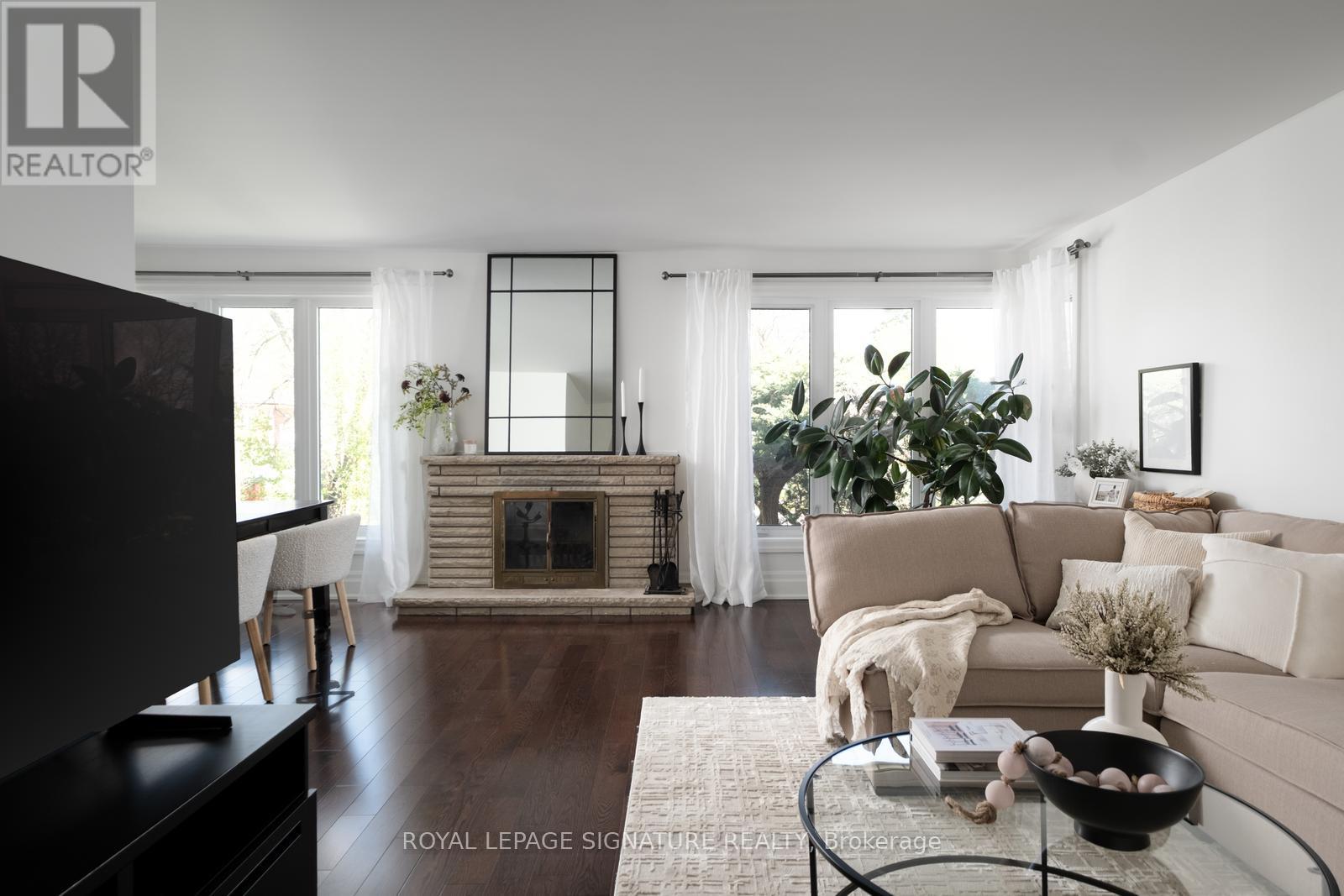 139 HOLCOLM ROAD - 7